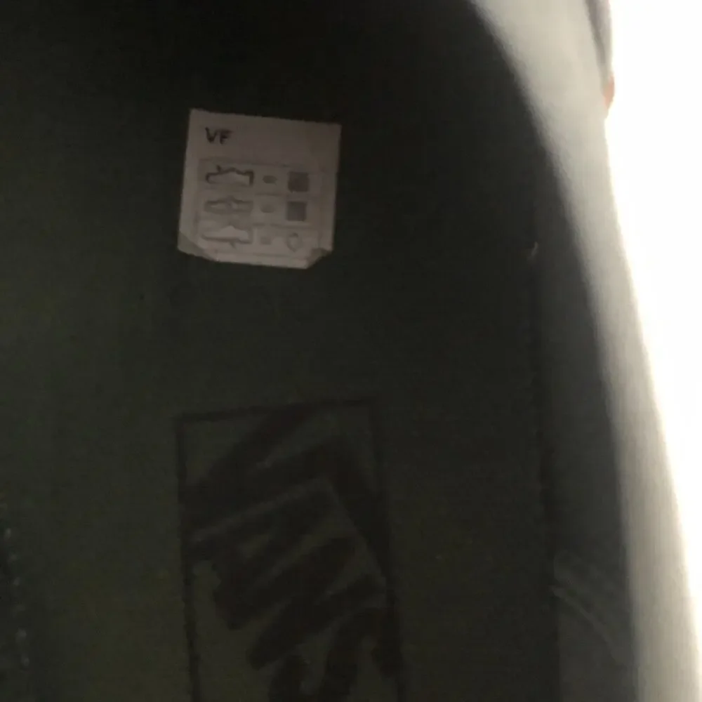 Vans styles goth